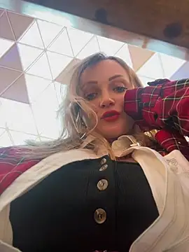 Snapshot of LadyTatiana_Madam chatting on 12/07/24, 02:57 LadyTatiana Madam online show from 12/07/24, 02:57