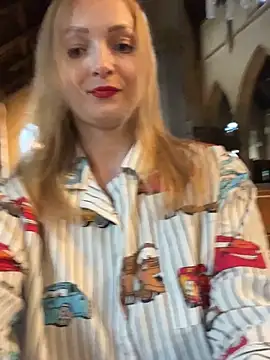 Snapshot of LadyTatiana_Madam chatting on 10/03/25, 11:51 LadyTatiana Madam online show from 10/03/25, 11:51