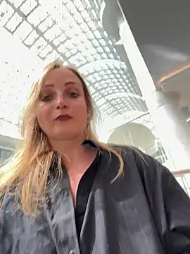 LadyTatiana Madam online show from 06/19/26, 02:21