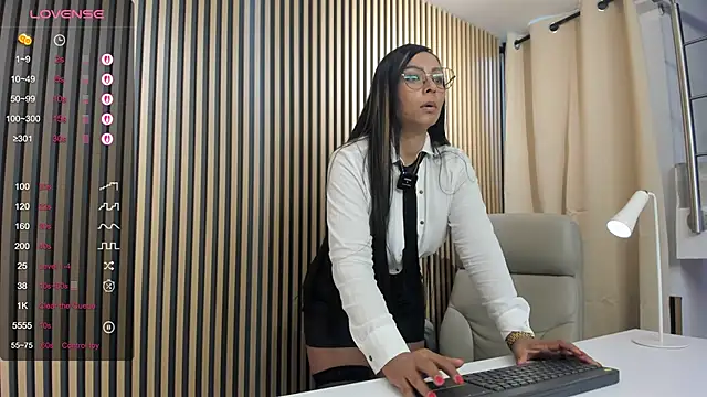 lulu 072 online show from 02/25/25, 03:27