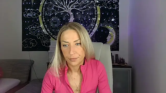 SexxyLiviaa online show from 09/26/25, 06:34