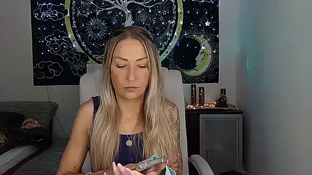 SexxyLiviaa online show from 10/21/25, 03:18