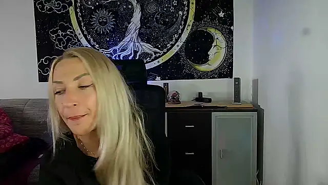 SexxyLiviaa online show from 06/15/26, 08:05