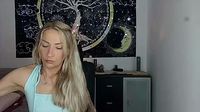 SexxyLiviaa online show from 06/18/26, 12:22