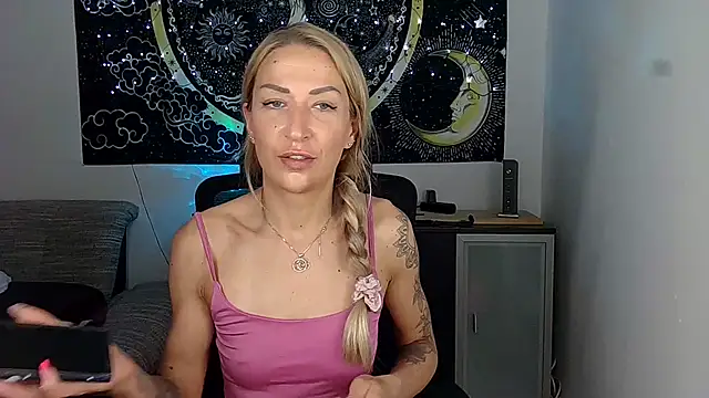 SexxyLiviaa online show from 06/29/26, 01:01
