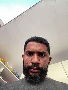 Snapshot of MiddlingAffluent chatting on 03/30/26, 12:28 MiddlingAffluent online show from 03/30/26, 12:28