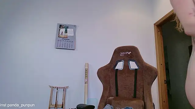 Neko Kimiko online show from 11/14/25, 11:09