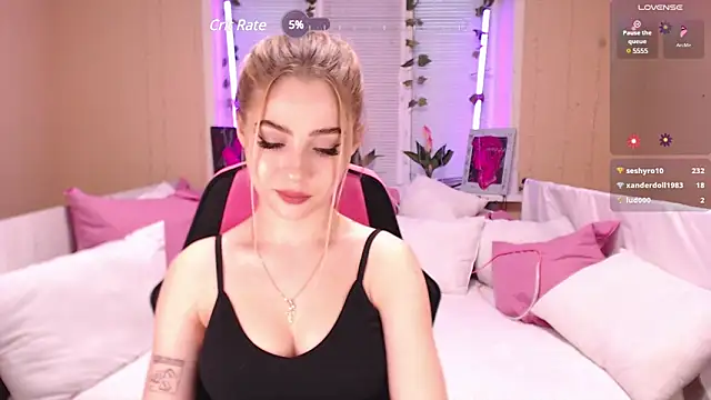 Snapshot of Tessa_Walker chatting on 01/28/25, 11:38 Tessa Walker online show from 01/28/25, 11:38