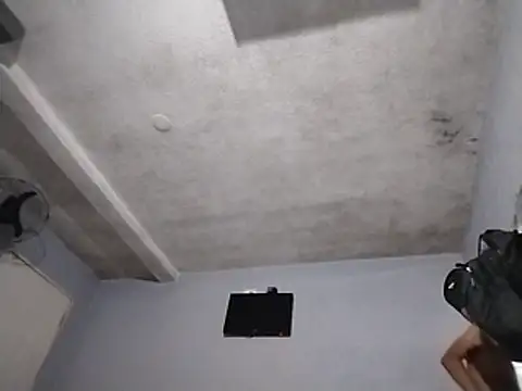 UncutToyBoy23cm online show from 01/12/26, 05:01