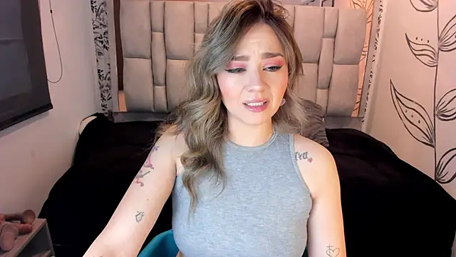 KataHot  online show from 11/14/25, 08:07