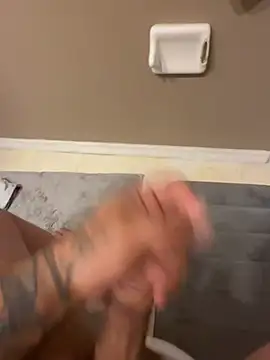 Snapshot of bigitaliandic chatting on 12/14/24, 12:12 bigitaliandic online show from 12/14/24, 12:12