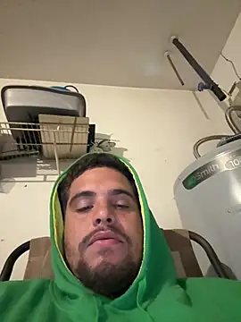 Snapshot of bigitaliandic chatting on 01/23/25, 04:41 bigitaliandic online show from 01/23/25, 04:41