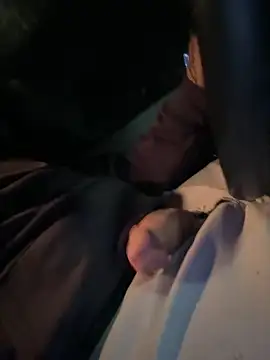 Snapshot of bigitaliandic chatting on 02/24/25, 07:33 bigitaliandic online show from 02/24/25, 07:33