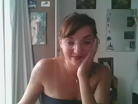 Snapshot of SweetyBabyDemon chatting on 02/19/25, 06:00 SweetyBabyDemon online show from 02/19/25, 06:00