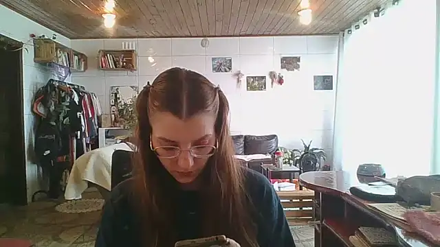 Snapshot of SweetyBabyDemon chatting on 10/23/25, 12:59 SweetyBabyDemon online show from 10/23/25, 12:59