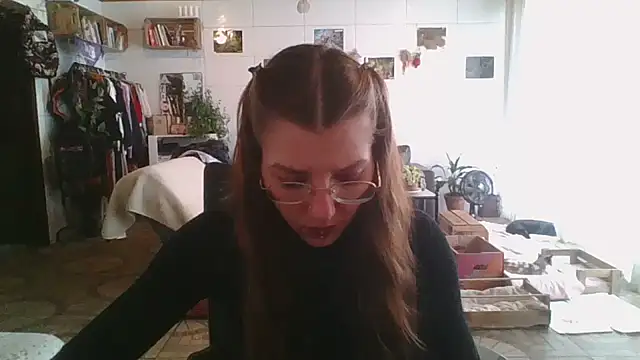 Snapshot of SweetyBabyDemon chatting on 10/26/25, 06:14 SweetyBabyDemon online show from 10/26/25, 06:14