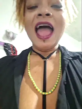 Snapshot of gatadeojosclaros chatting on 02/09/26, 02:26 gatadeojosclaros online show from 02/09/26, 02:26