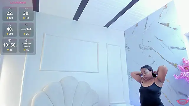 BrianaHazel online show from 06/06/26, 07:40
