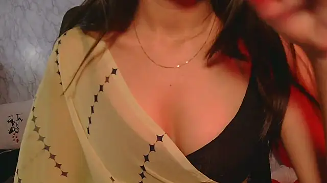 Snapshot of sexy_twisha chatting on 04/09/26, 03:39 sexy twisha online show from 04/09/26, 03:39