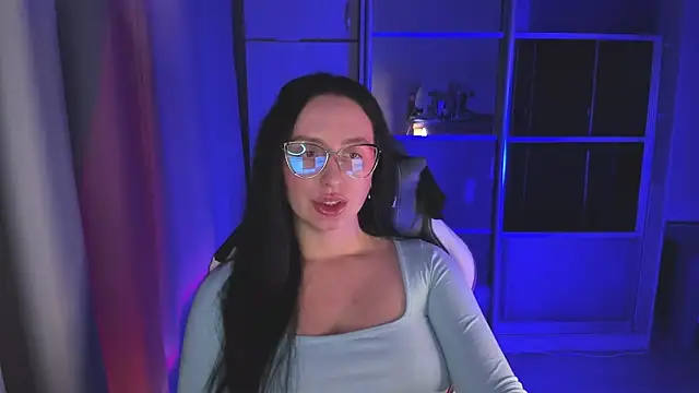 Christy Calypso online show from 11/05/25, 03:34