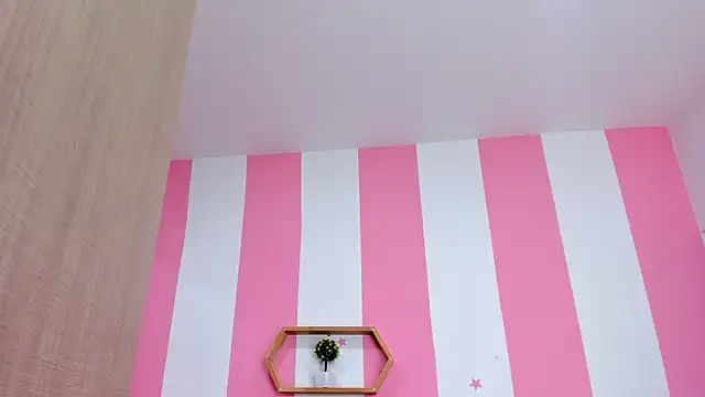 ISABELLA 020 online show from 11/07/25, 01:55