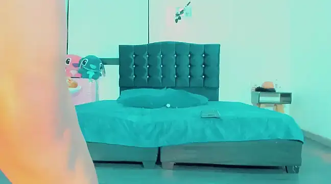  Riannagarcia  online show from 03/07/25, 01:42