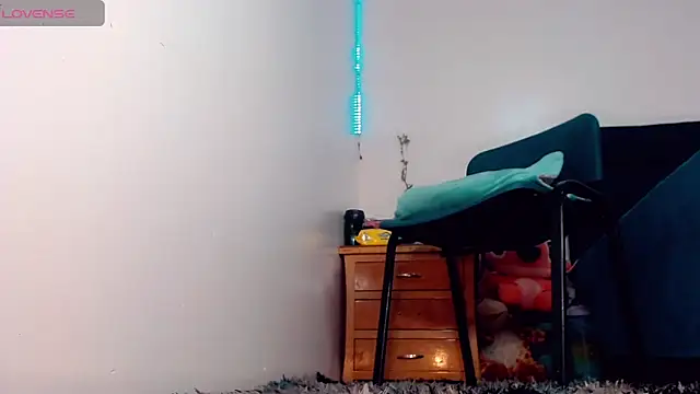  Riannagarcia  online show from 11/27/25, 03:30