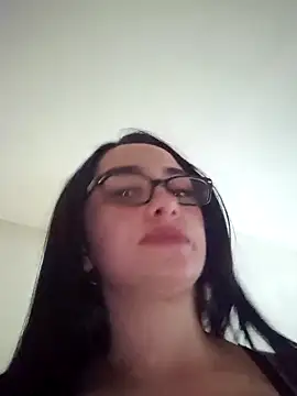 preetypeach online show from 11/06/25, 09:05