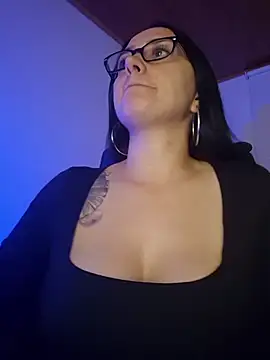 preetypeach online show from 03/18/26, 04:26