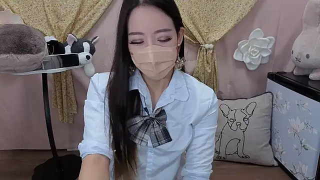 Snapshot of Ema_japanese chatting on 12/12/24, 11:25 Ema japanese online show from 12/12/24, 11:25