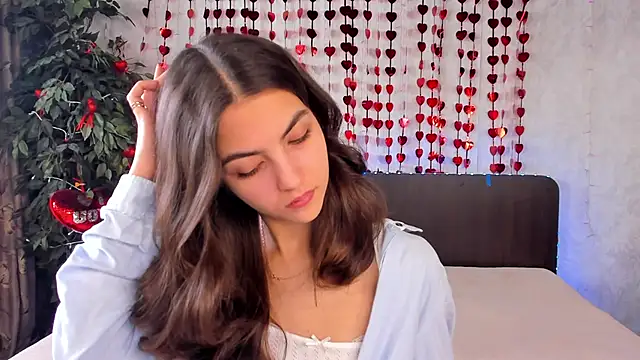 Milana Crystal  online show from 02/16/25, 08:21