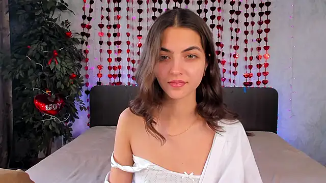 Milana Crystal  online show from 02/20/25, 11:20