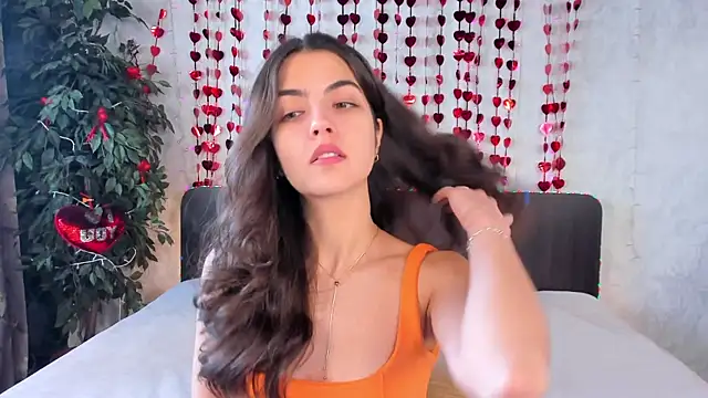 Milana Crystal  online show from 02/28/25, 08:20