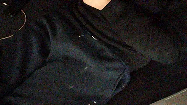 Snapshot of kiksnap-meistro5 chatting on 02/25/26, 09:35 kiksnap-meistro5 online show from 02/25/26, 09:35