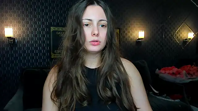 Snapshot of _extraterrestrial_ chatting on 10/06/25, 04:26 extraterrestrial online show from 10/06/25, 04:26