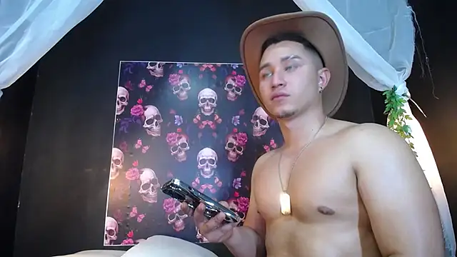 francesco evan online show from 02/13/25, 06:59