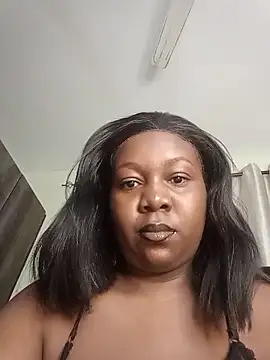 Snapshot of SassyAss_Coco chatting on 06/17/26, 01:19 SassyAss Coco online show from 06/17/26, 01:19