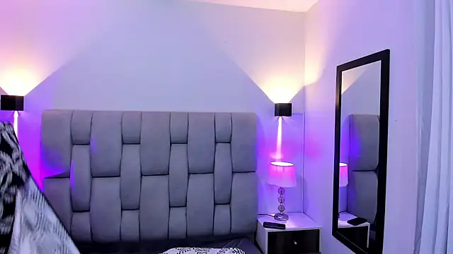 Snapshot of Kylie2211 chatting on 01/21/25, 03:48 Kylie2211 online show from 01/21/25, 03:48