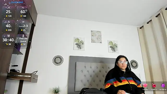 Snapshot of Kylie2211 chatting on 01/22/25, 02:37 Kylie2211 online show from 01/22/25, 02:37