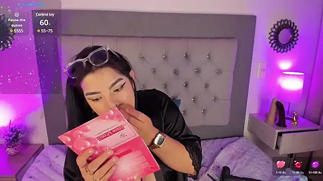 Snapshot of Kylie2211 chatting on 02/14/25, 08:10 Kylie2211 online show from 02/14/25, 08:10