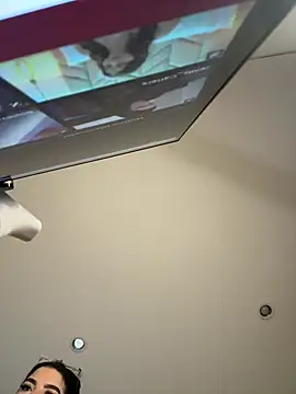 Snapshot of Kylie2211 chatting on 02/26/25, 11:09 Kylie2211 online show from 02/26/25, 11:09