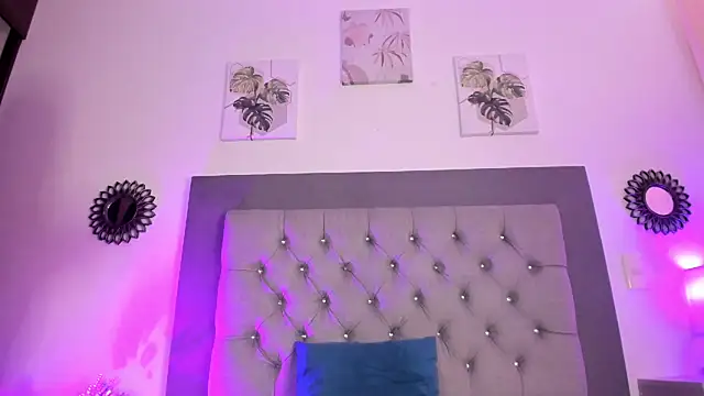 Snapshot of Kylie2211 chatting on 03/18/25, 06:37 Kylie2211 online show from 03/18/25, 06:37