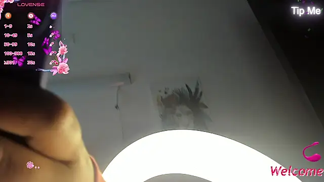 Snapshot of Kylie2211 chatting on 10/02/25, 03:02 Kylie2211 online show from 10/02/25, 03:02