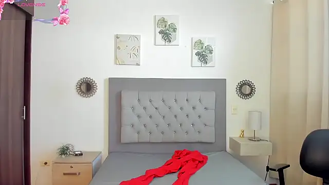 Snapshot of Kylie2211 chatting on 10/02/25, 08:38 Kylie2211 online show from 10/02/25, 08:38