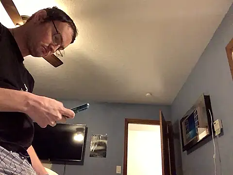 Hebrewhammers42 online show from 01/27/25, 06:19