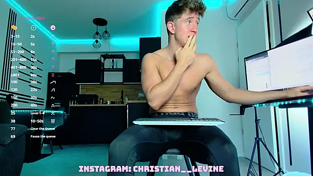 Snapshot of ChristianLevine_ chatting on 03/12/25, 03:24 ChristianLevine online show from 03/12/25, 03:24