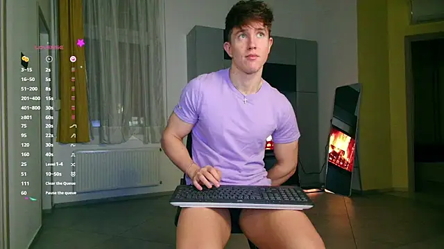 Snapshot of ChristianLevine_ chatting on 10/24/25, 04:47 ChristianLevine online show from 10/24/25, 04:47