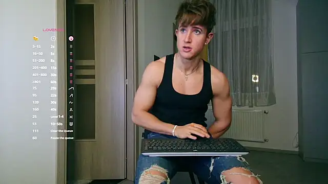 Snapshot of ChristianLevine_ chatting on 11/19/25, 03:56 ChristianLevine online show from 11/19/25, 03:56