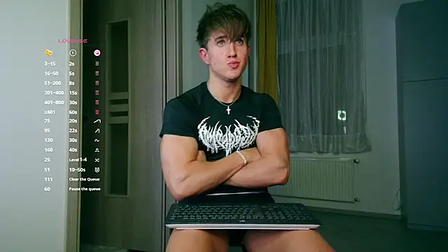 Snapshot of ChristianLevine_ chatting on 11/20/25, 04:34 ChristianLevine online show from 11/20/25, 04:34