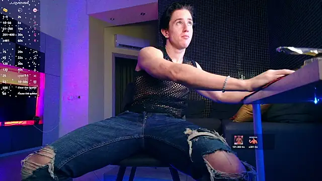 Snapshot of ChristianLevine_ chatting on 06/11/26, 08:40 ChristianLevine online show from 06/11/26, 08:40